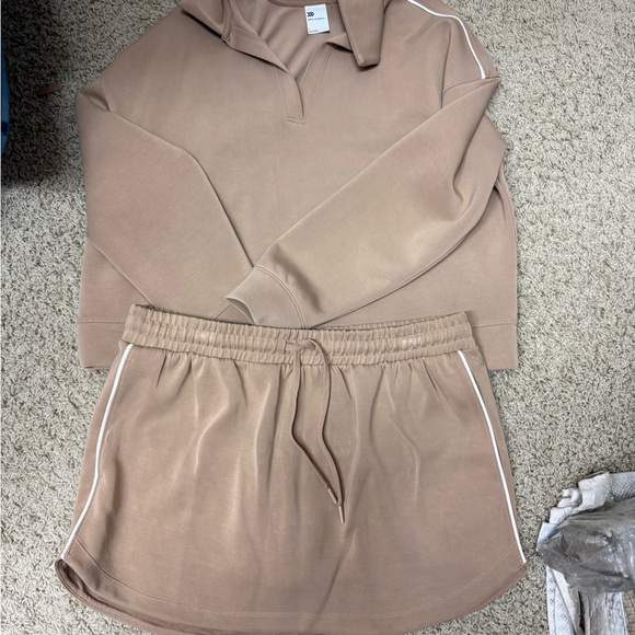 all in motion Tops - All in Motion Beige tennis set.  Size large